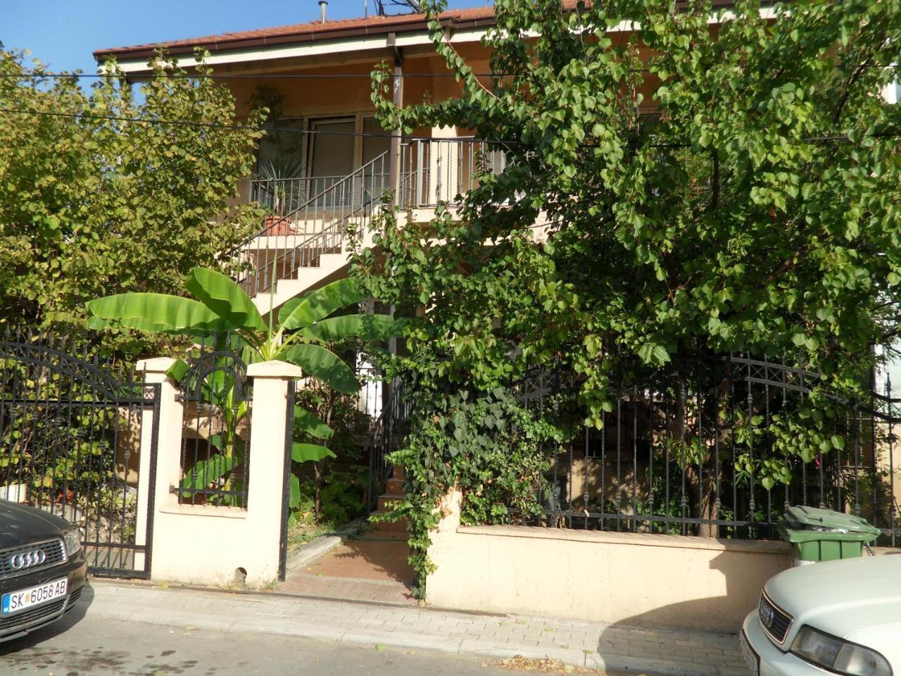 Misko'S Guest House Skopje Luaran gambar
