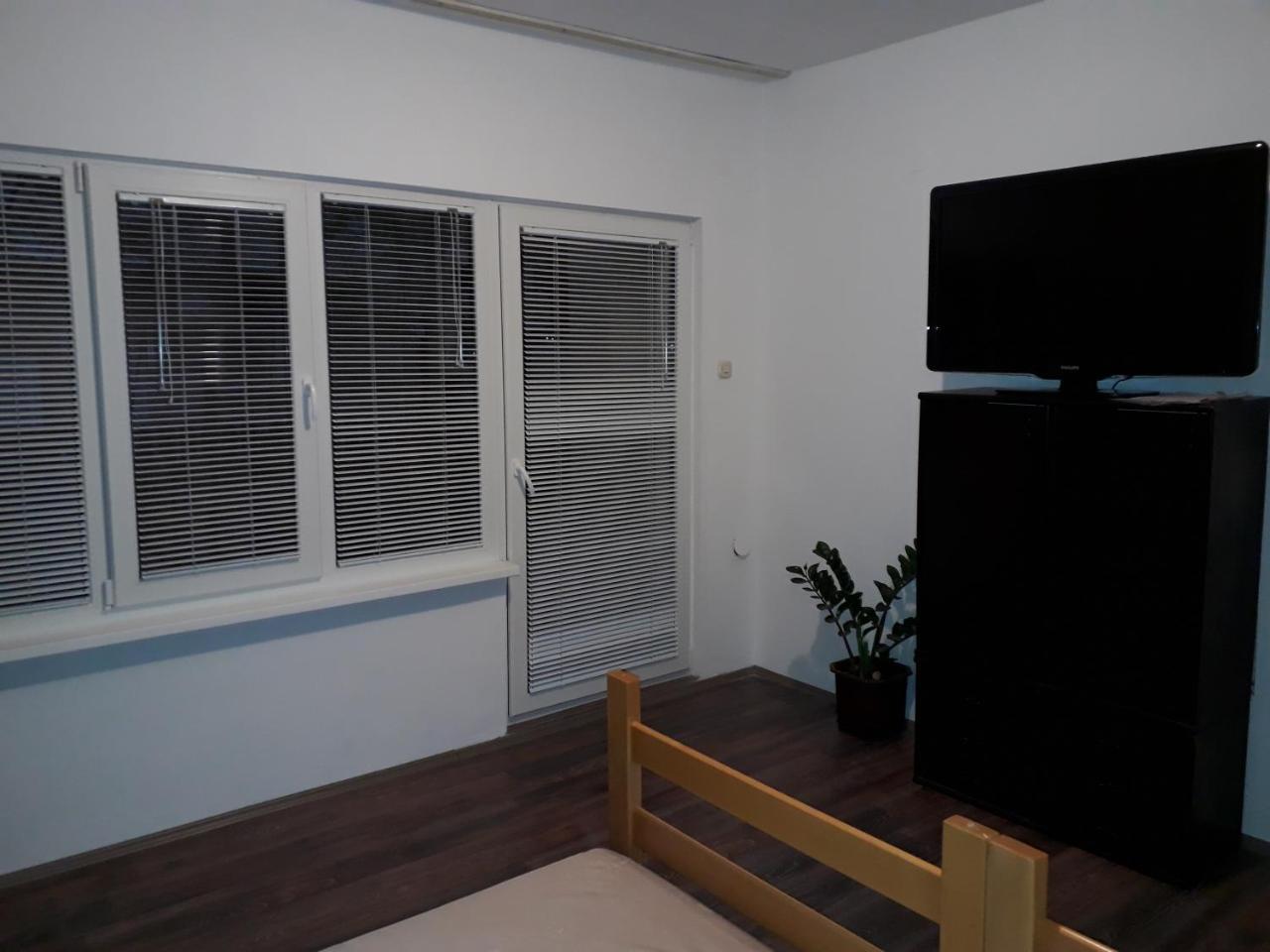 Misko'S Guest House Skopje Luaran gambar